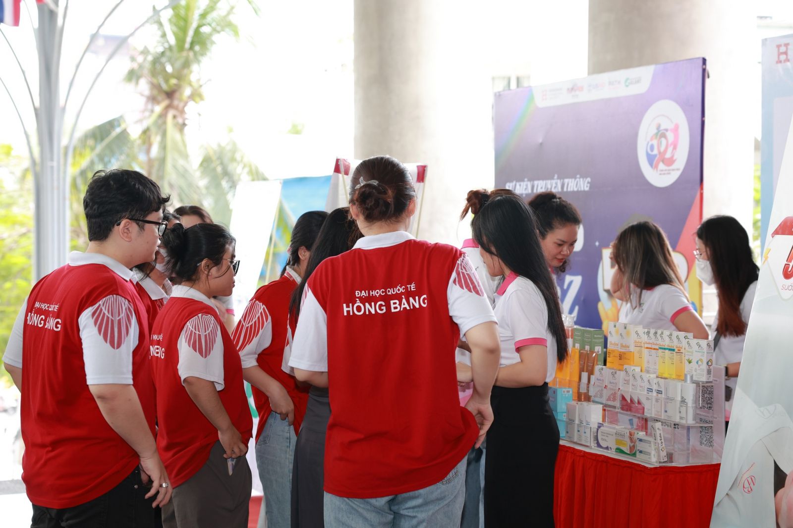 Sự kiện Teenilicious đồng hành cùng Career Fair 2024